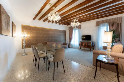 San Teodoro Palace - Luxury Apartments Condominio in San Marco