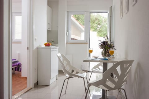 Day, Dining area, Non alcoholic drinks