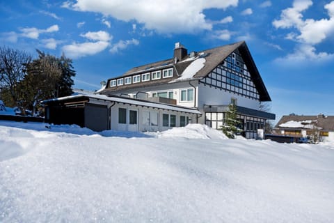 Property building, Winter