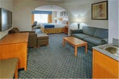 Holiday Inn Express Hotel & Suites Carlsbad, an IHG Hotel Hotel in Carlsbad