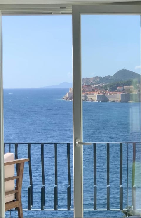 Beach house Sveti Jakov Alojamiento y desayuno in Dubrovnik