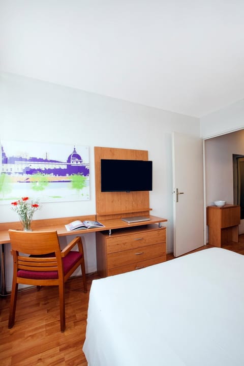 Séjours & Affaires Lyon Saint-Nicolas Apartment hotel in Villeurbanne