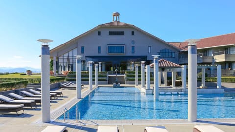 Property building, Pool view