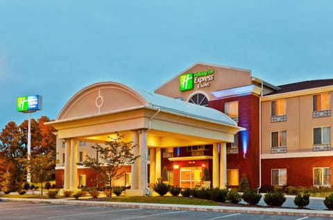 Holiday Inn Express Hotel & Suites Dickson, an IHG Hotel Hotel in Dickson