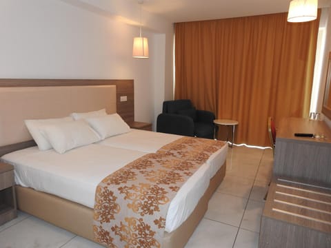 Corfu Hotel Hotel in Protaras