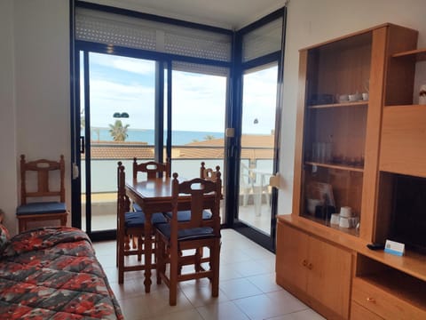 Living room, Sea view