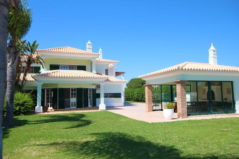 Villa Fonte Santa Villa in Quarteira