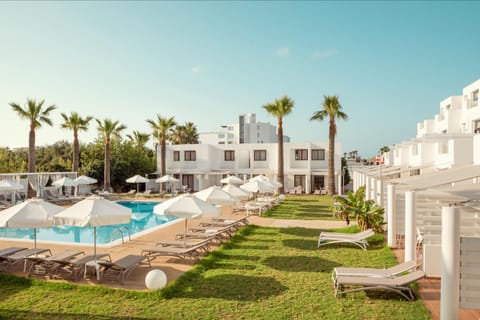 Garden view, Swimming pool