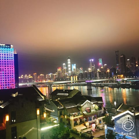 Boutique of Meditation with Cuisine & Night View, Exit 2 Liujiatai Station Line 9 Hotel in Sichuan