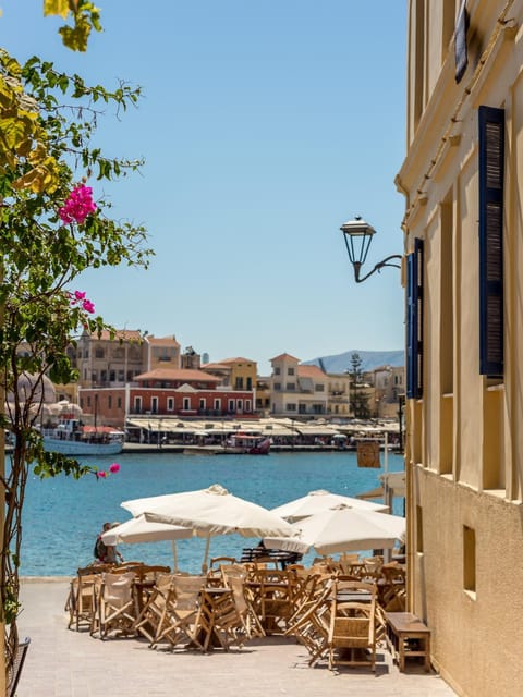 Neighbourhood, Landmark view, Sea view, Street view