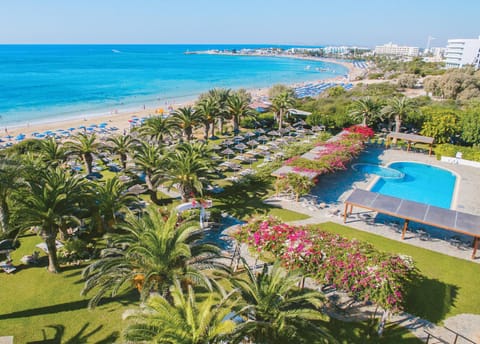 Bird's eye view, Garden, Beach, Pool view, Sea view, Swimming pool