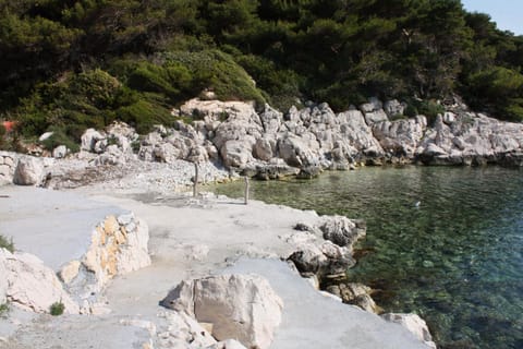 Apartments and rooms by the sea Cove Saplunara, Mljet - 4907 Übernachtung mit Frühstück in Korita, Mljet