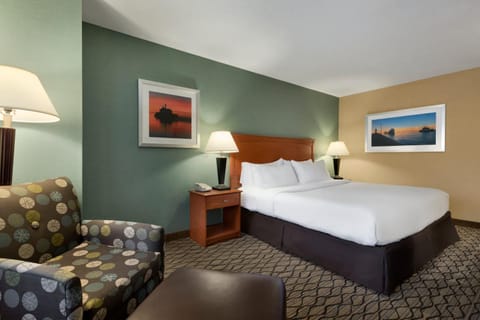 Holiday Inn & Suites Duluth-Downtown, an IHG Hotel Hotel in Canal Park