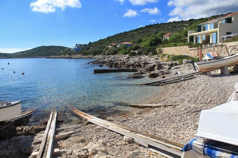 Apartments by the sea Milna, Vis - 8896 Condo in Vis