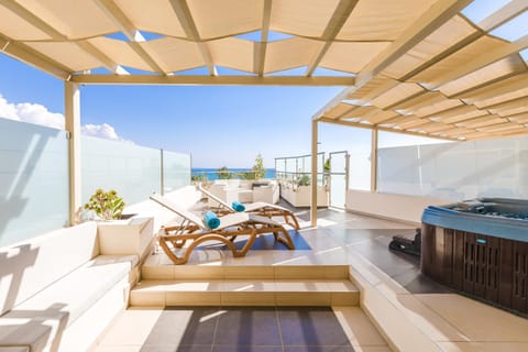 Golden Bay Beach Hotel Estância in Larnaca District