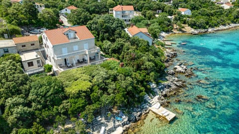 Apartments by the sea Tri Zala, Korcula - 9237 Apartment in Dubrovnik-Neretva County