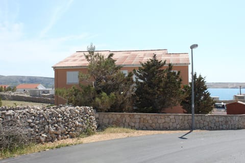 Apartments with a parking space Kustici, Pag - 6287 Condominio in Novalja