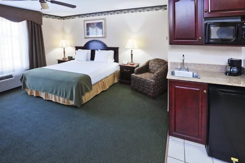 Holiday Inn Express Hotel & Suites Gainesville, an IHG Hotel Hotel in Oklahoma