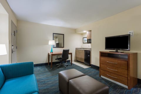 Holiday Inn Express & Suites Wilmington-University Center, an IHG Hotel Hotel in Wilmington