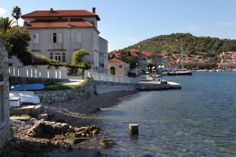 Apartments by the sea Vis - 2441 Copropriété in Vis