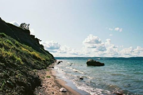 Nearby landmark, Off site, Natural landscape, Summer, Beach