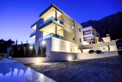 Lux Apartments Condominio in Makarska