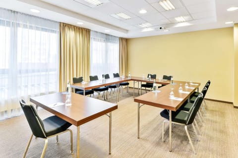 Meeting/conference room