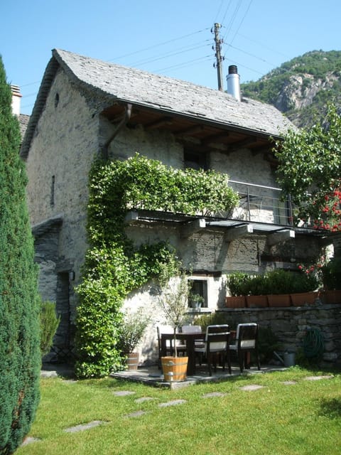 Fienile House in Canton of Ticino