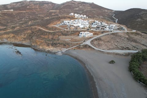 Merchia Bay Villas Mykonos House in Mykonos, Mikonos 846 00, Greece