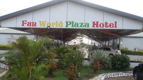 Funworld Plaza Hotel Hôtel in Nadi