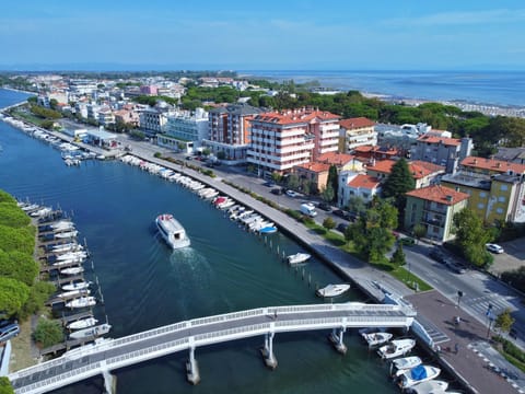 Bird's eye view, City view, Sea view