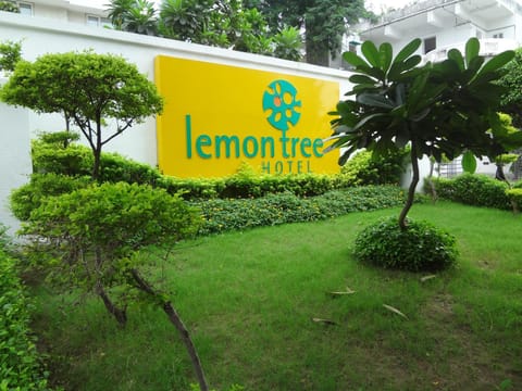 Lemon Tree Hotel, Ahmedabad Hotel in Ahmedabad