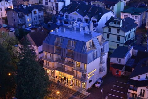 Property building, Night, Bird's eye view, Location