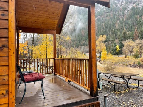 Ouray Riverside Resort - Inn & Cabins Natur-Lodge in Ouray