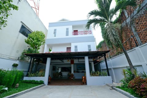 Mowin Boutique Hotel & Residence Hotel in Phnom Penh Province