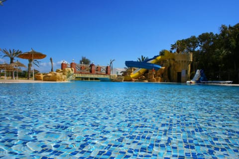 Day, Aqua park, Pool view, Swimming pool, sunbed