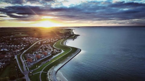 Bird's eye view, Sunset