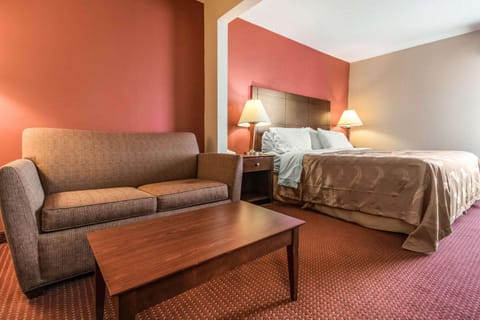 Quality Inn & Suites Hotel in Indiana