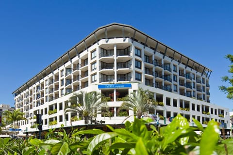Mantra Esplanade Hotel in Cairns