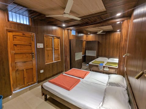 Hotel KNB Heritage Hotel in Uttarakhand