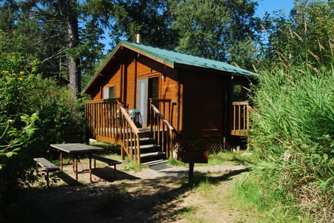 La Conner Camping Resort Beach Cabin 1 Cabin in Whidbey Island