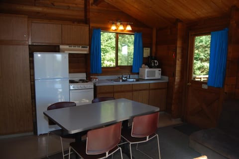 La Conner Camping Resort Deluxe Cabin 5 Campground/ 
RV Resort in Whidbey Island