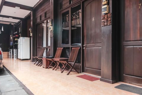 RedDoorz @ Cilandak Timur Bed and breakfast in South Jakarta City