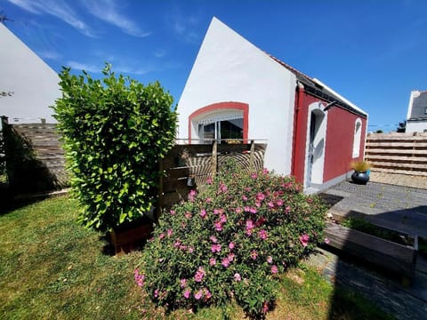 Property building, Spring, Garden
