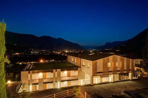 Facade/entrance, Night, Mountain view