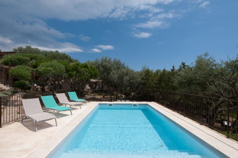 Maison Tavolara Bed and breakfast in Porto-Vecchio