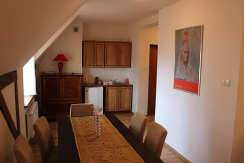 Communal lounge/ TV room, Communal kitchen
