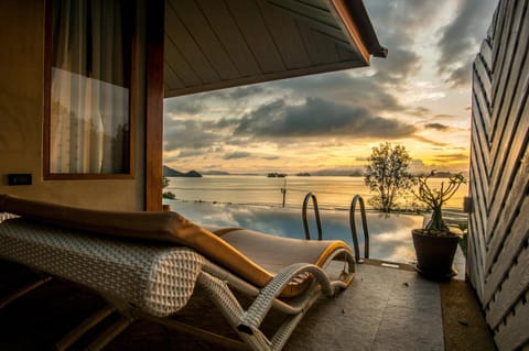 Sea view, Swimming pool
