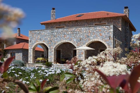 Facade/entrance, Garden