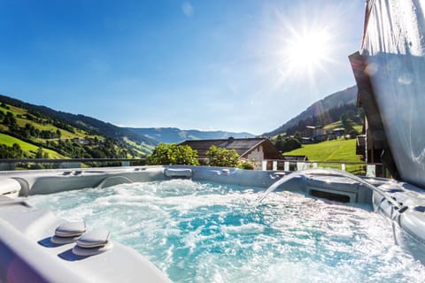 Summer, Hot Tub